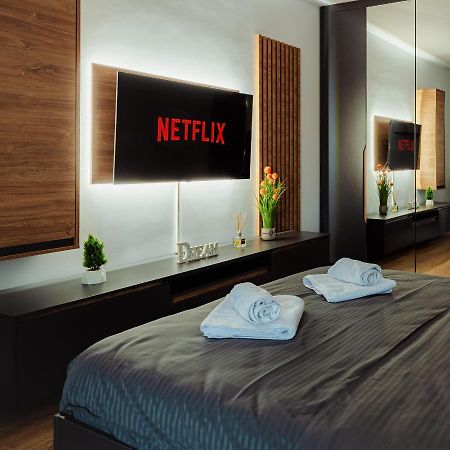 New Luxury City Center Studio Bucarest Esterno foto