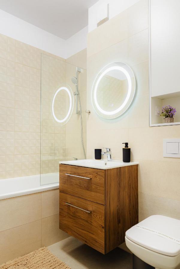 New Luxury City Center Studio Bucarest Esterno foto