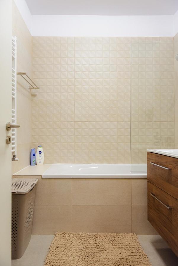 New Luxury City Center Studio Bucarest Esterno foto